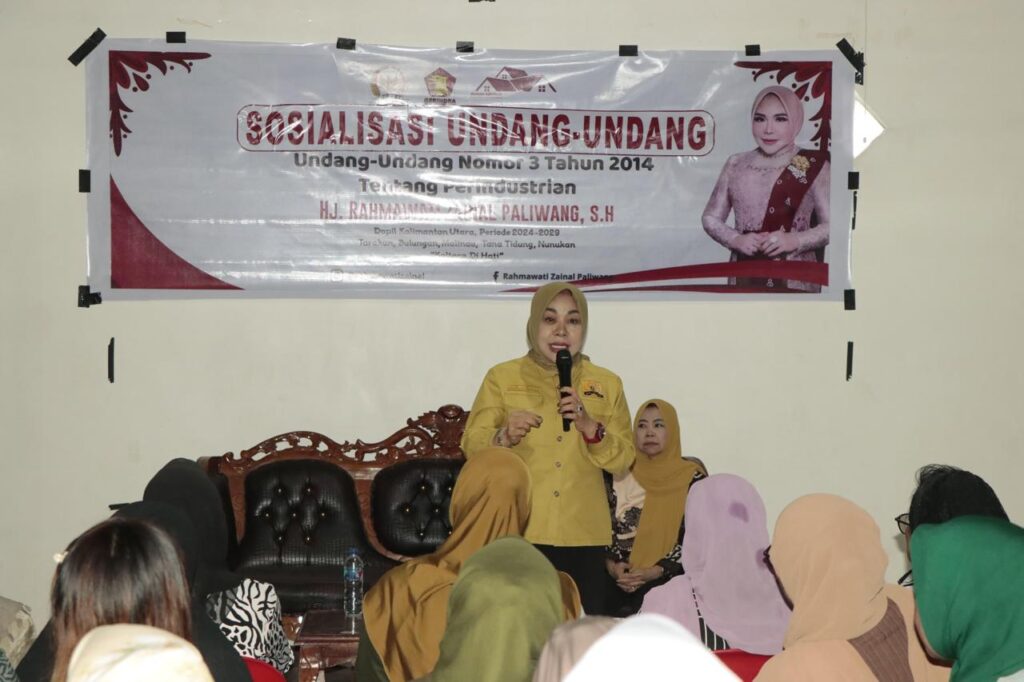 Anggota Komisi VII DPR RI Dapil Kaltara, Rahmawati menyosialisasikan Undang-Undang Nomor 3 Tahun 2014 tentang Perindustrian di Kabupaten Nunukan.
