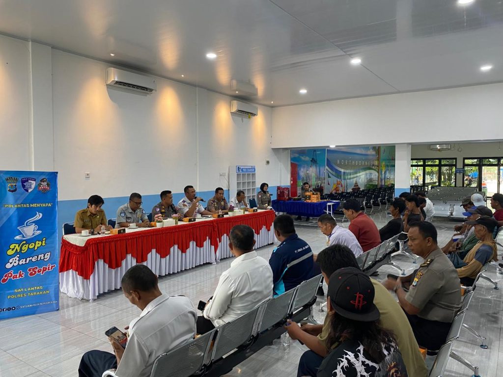Polres Tarakan menggelar pertemuan dengan pelaku usaha sopir di Kota Tarakan, Senin (7/7).